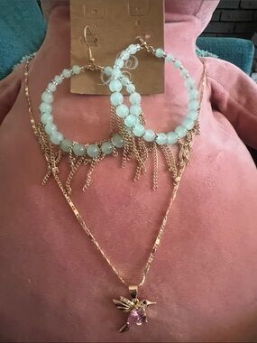 Premier Designs Gold Hummingbird Necklace with Pink Crystal